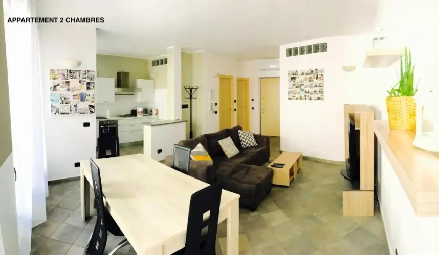 2 Bedrooms Apartment