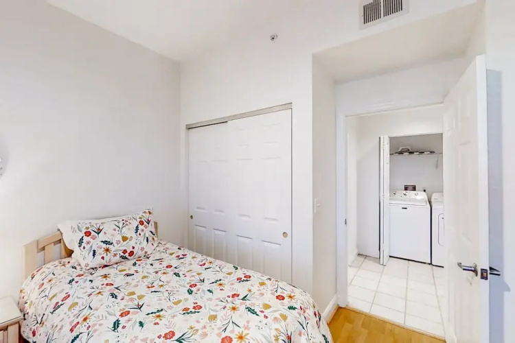 Beautiful Oceanfront Getaway W/shared Pool, Central AC, Elevator, & W/D
