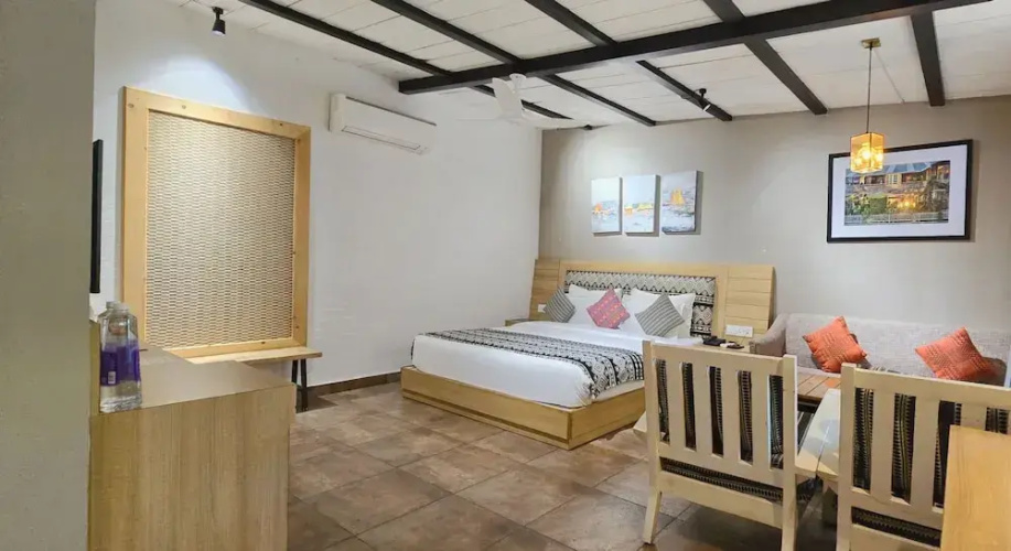 Hotel North House