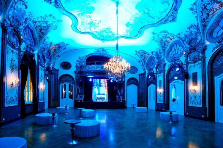 Standard Family room