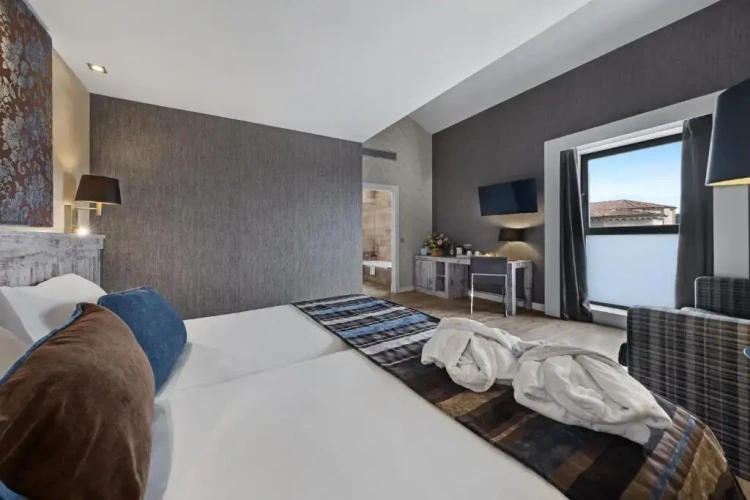 Deluxe room
