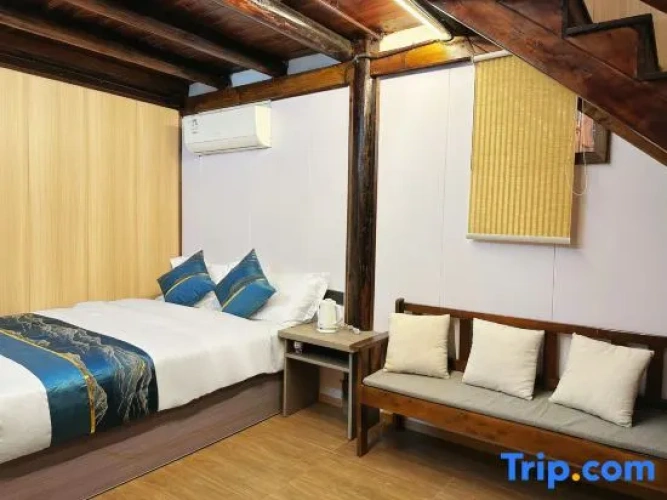 Standard Quadruple Attic room