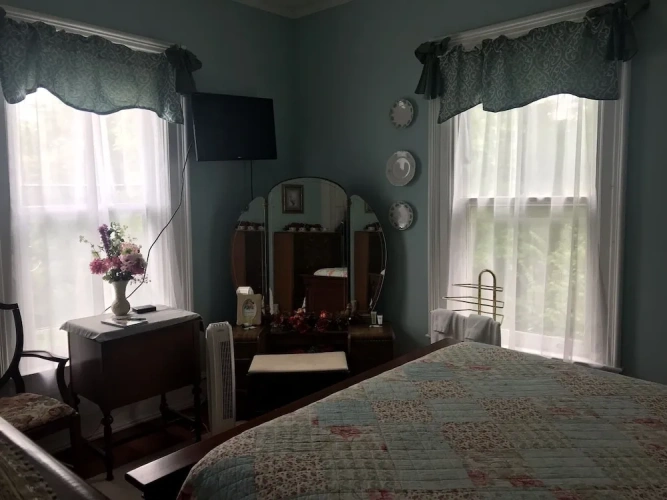 Grand room