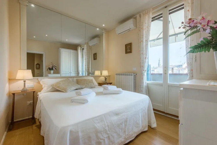 1 Bedroom Apartment with balcony
