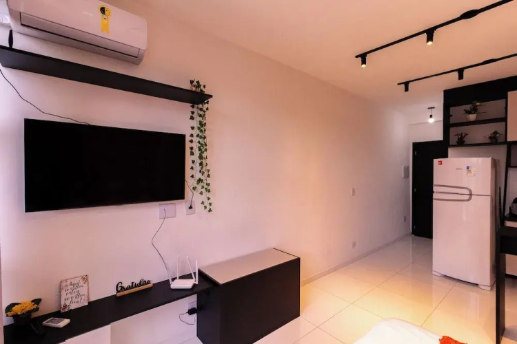 Flat no Tatuap com Wi-fi Academia e Smart Lock