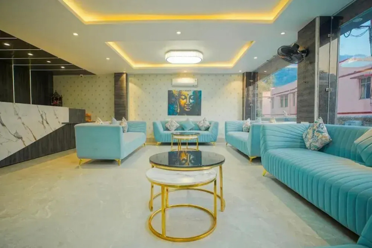 Hotel Nirvana Bliss Behind Parmarth Niketan
