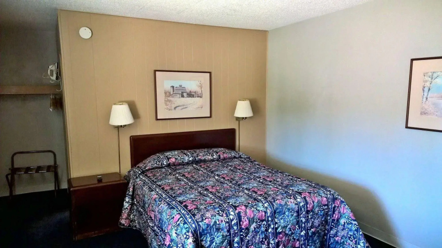 Executive Inn Motel