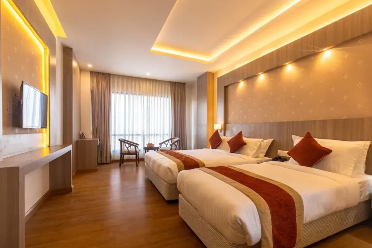 Hotel Golden Plaza