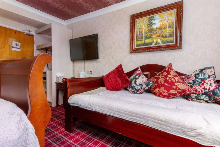 Field House Guest House