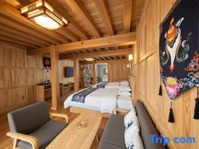 Deluxe Twin Suite