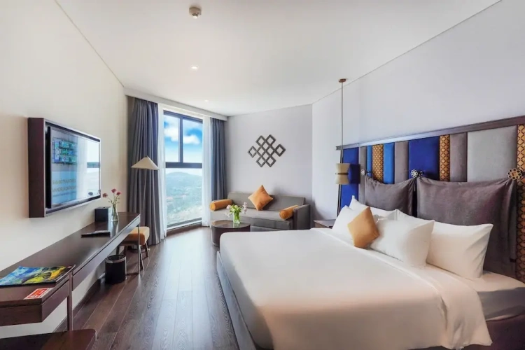 Premier room