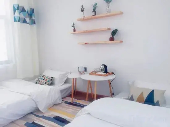 Li Zhongxia Hostel