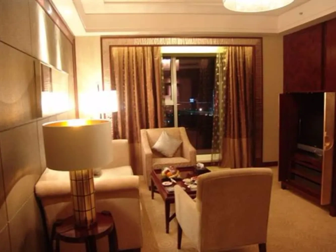 Deluxe Suite