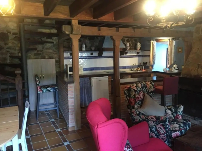 3 Bedrooms Cottage