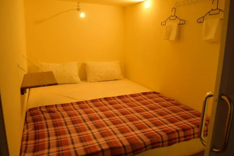 21 Hostel