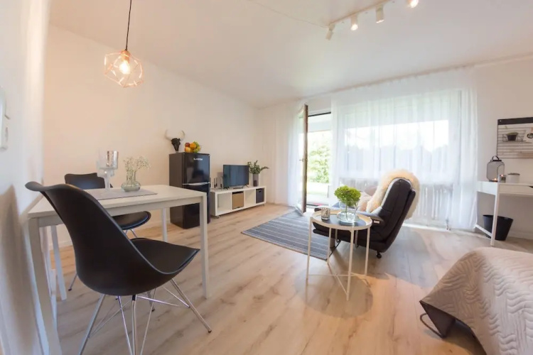 Holiday Apartment Achalm Sonnenterrasse