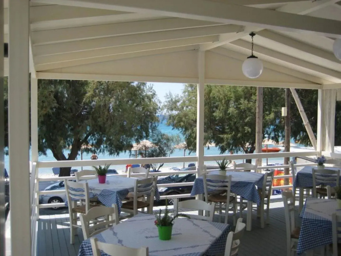 Zefiros Beach