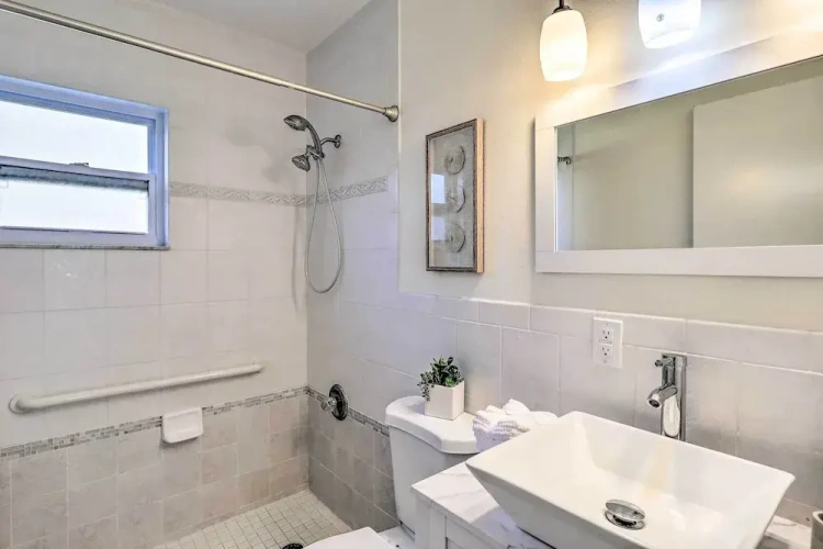 2 Bedrooms Cottage