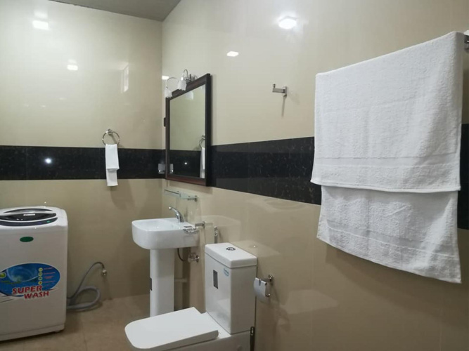 Thilini Tour Inn