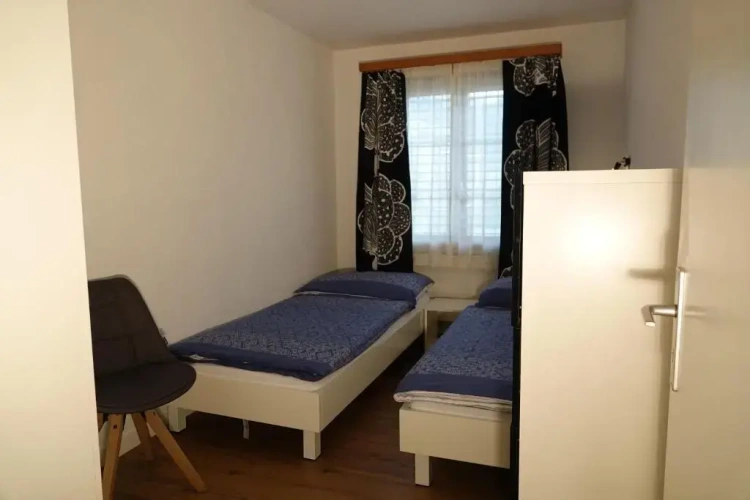 3 Bedrooms Apartment