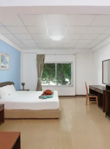 Standard Twin room with balcony