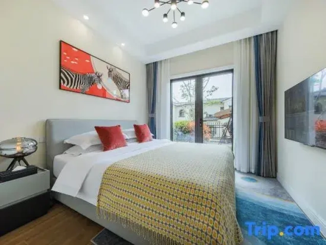 2 Bedrooms Family Duplex Villa