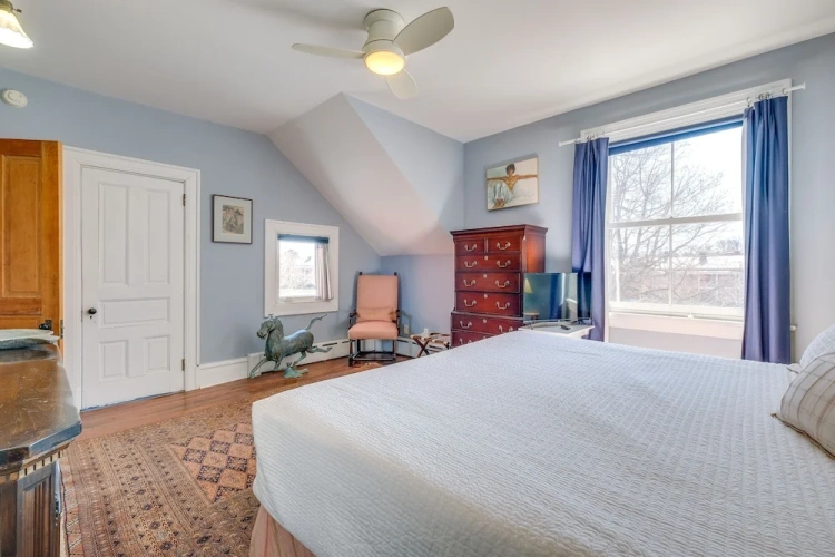 3 Bedrooms Cottage