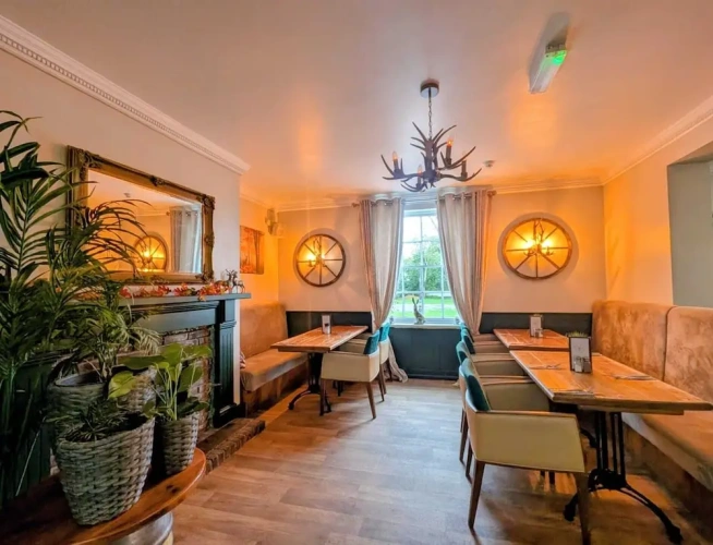 Royal Double room with balcony and with river view