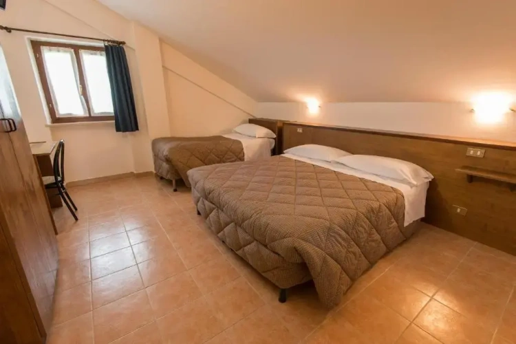 Economy Quadruple room