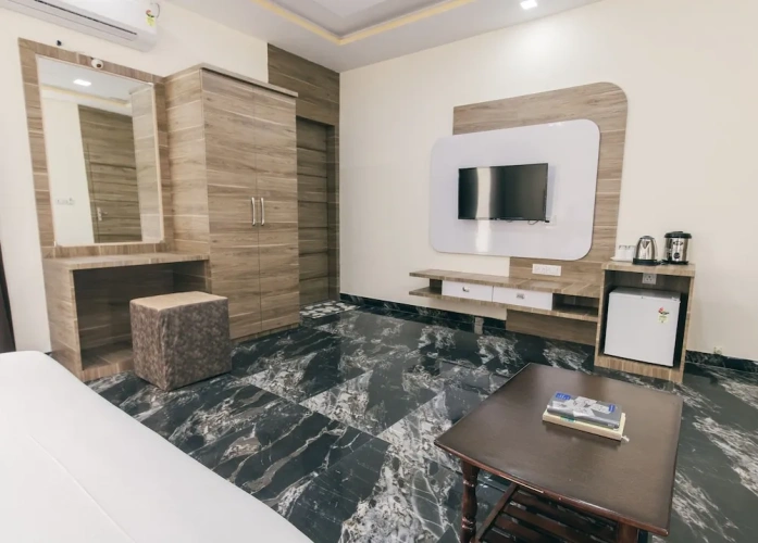 Premier room with balcony and with mountain view