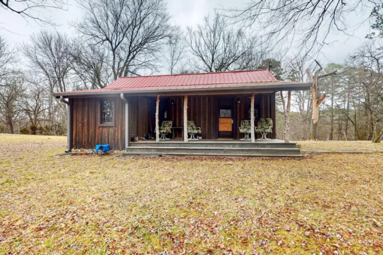 War Eagle Homestead Cabin