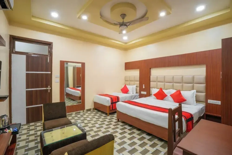 Deluxe Suite with balcony