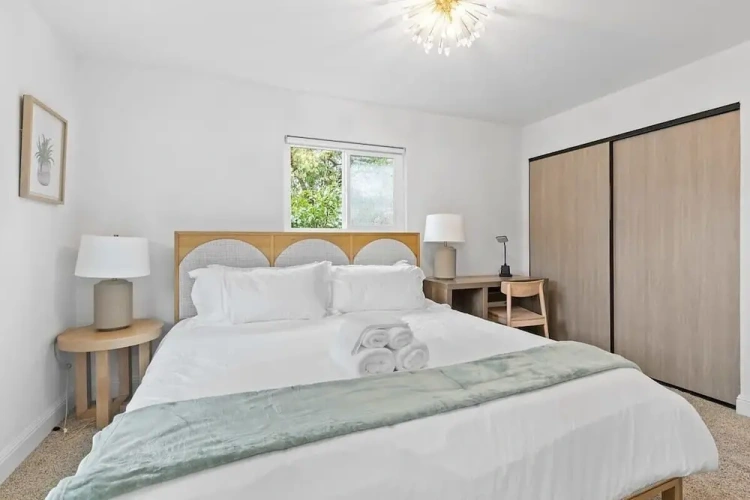 3 Bedrooms Cottage