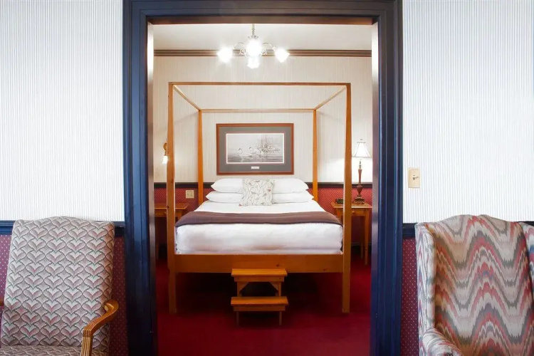 The Audubon Inn