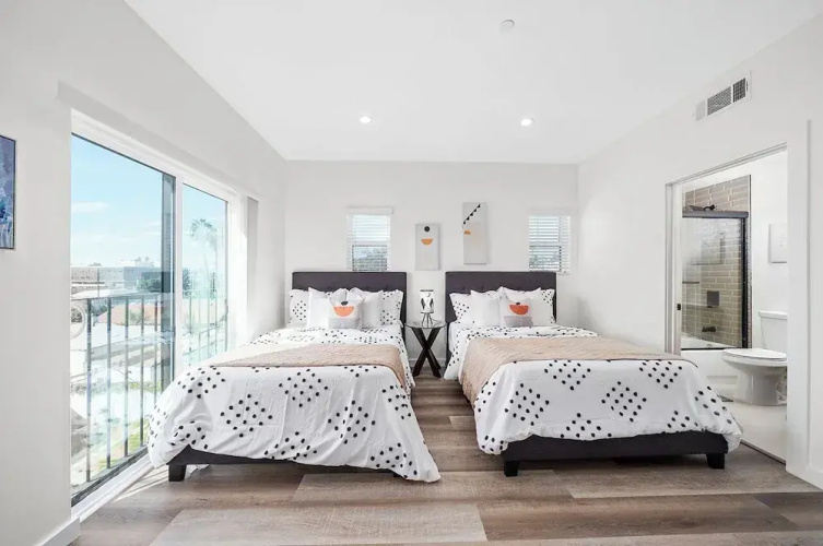 Comfort Suite Los Angeles
