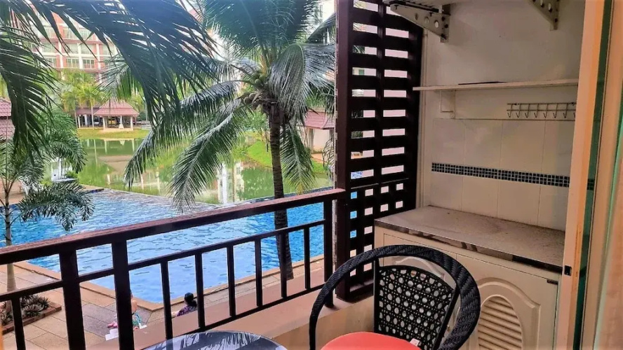 Bang Saray - Lake & Pool Views