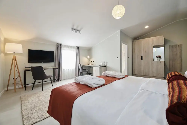 Al Porto Suites