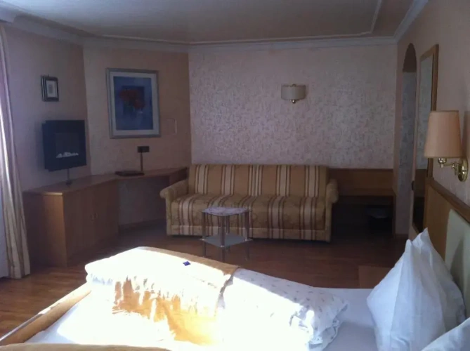 Standard Triple room with balcony