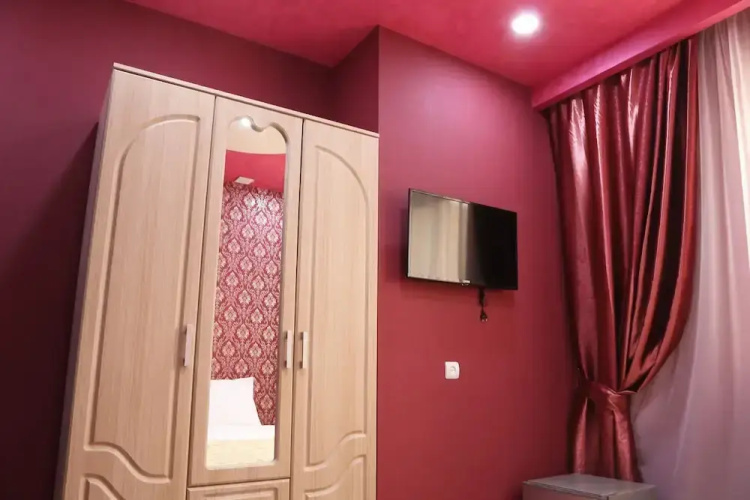 Lovely Hotel