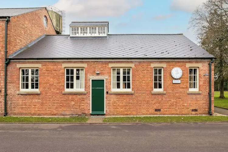 Duclos Private room at Bicester Heritage