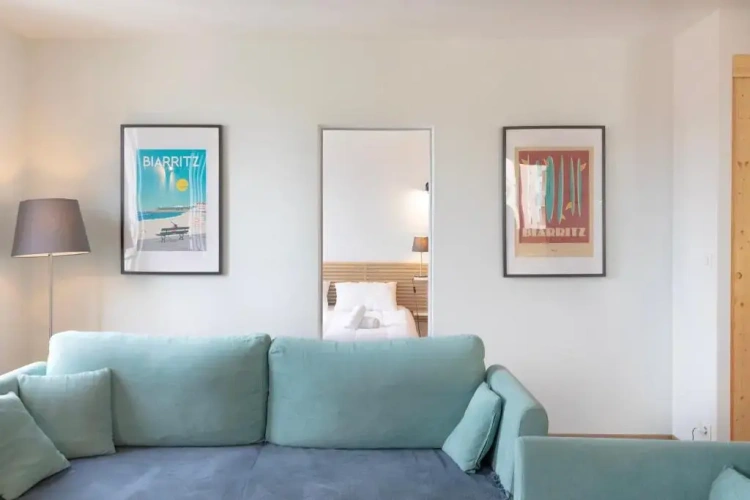 3 Bedrooms Apartment