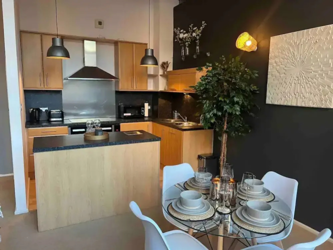 Host Stay Great Hampton Apartment