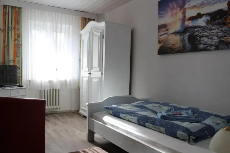 Standard Single room