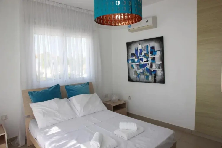 3 Bedrooms Villa