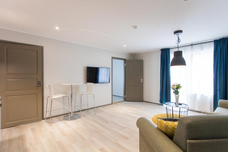 1 Bedroom Apartment