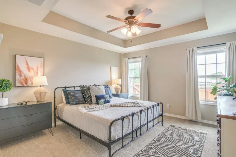 Pool Access, Grill & Gazebo: Ozark Getaway!