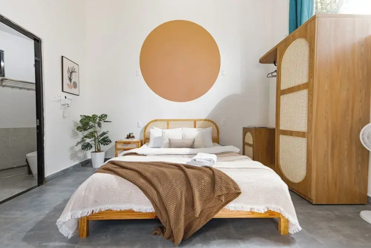 Be Youth Villa