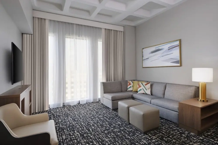 1 Bedroom Twin Kitchen Suite