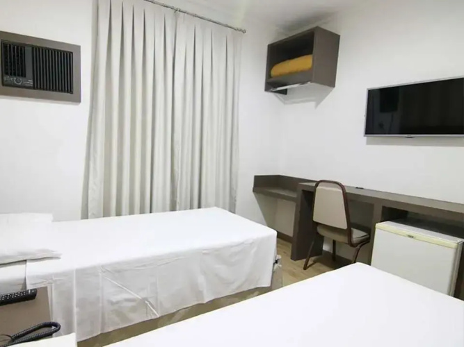 David Plaza Hotel