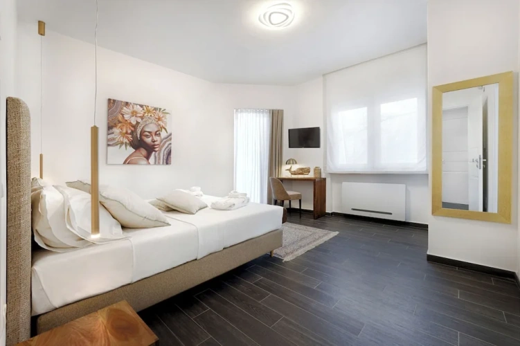 Luxury Double room with balcony and with garden view